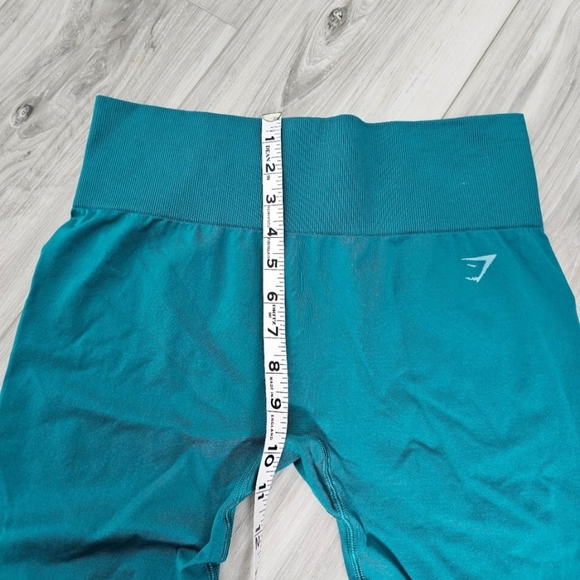 Gymshark Workout Leggings Sz M turquoise green - Picture 9 of 13